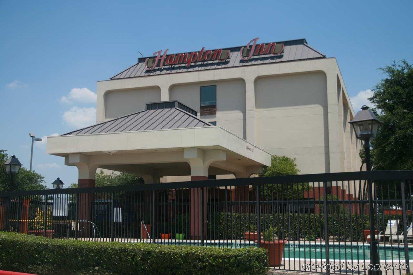 Spark By Hilton Grand Prairie Exterior photo