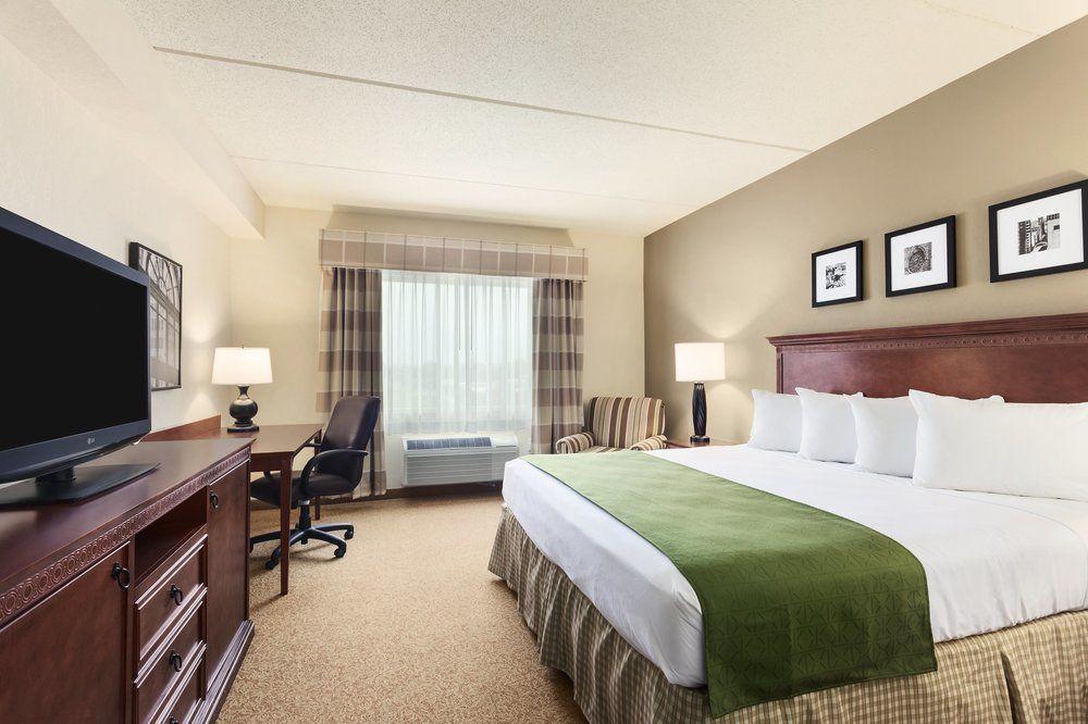 Spark By Hilton Grand Prairie Exterior photo